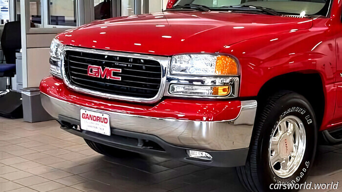 This GMC Has Seen Very Little Use in 23 Years | Carscoops